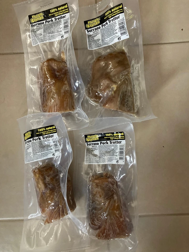 MUNCH CRUNCH Pig Trotters x 4 Pork Dog Chews Treats 100% Natural
