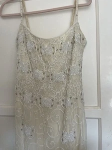 Simin Couture Wedding dress, Exquisite Beadwork, Form Fitting, Size 6 pre owned - Picture 1 of 9