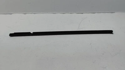 VOLKSWAGEN ATLAS 2018-2025 PUERTA TRASERA DEL CONDUCTOR VENTANA INTERIOR RESISTENTE A LA INTEMPERIE SELLO OEM Foto 1 de 4