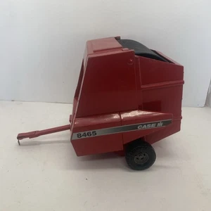 Vtg Ertl 1/16th Scale Case IH 8465 Round Baler - Picture 1 of 4