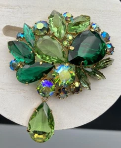 Hattie Carnegie unsignierte Brosche Vintage umgekehrter Strass grün AB mit Hänger 2,75 Zoll - Bild 1 von 15
