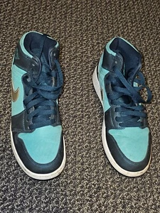 Nike Air Jordan 1 Retro High Youth Hyper Jade Green Size  6.5 Y - Picture 1 of 7