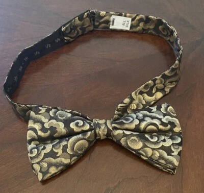 Gold Black 100% Silk Pre Tied Men’s Bowtie - Image 1 of 3