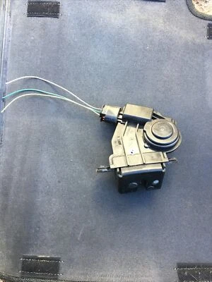 Scion iQ 2013 OEM puerta trasera maletero pestillo cerradura actuador puerta levadiza escotilla Foto 1 de 4