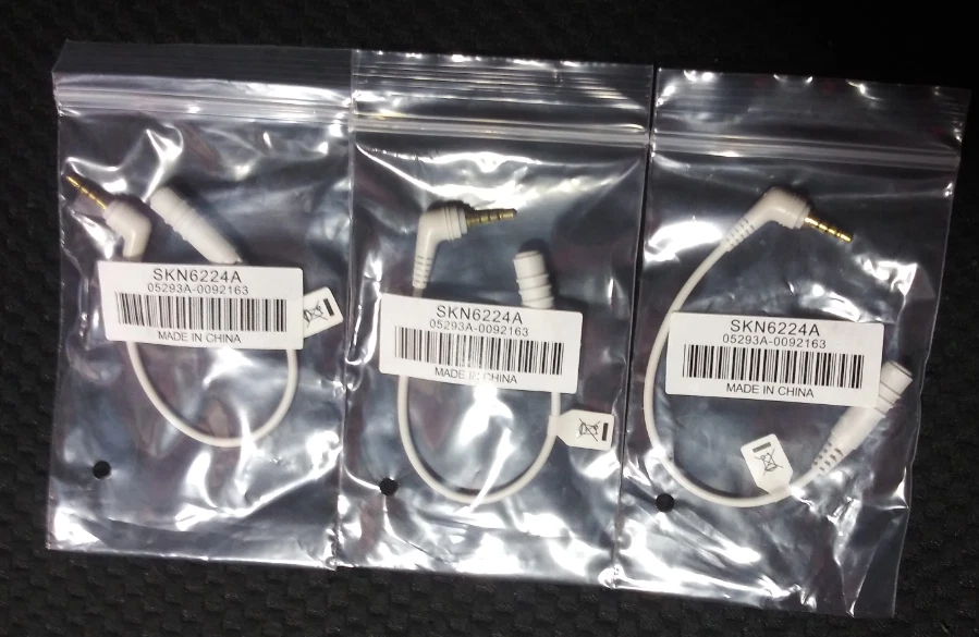 Cable adaptador conector de audio estéreo Motorola de 3 anillos de 2,5 mm macho a 3,5 mm hembra OEM Foto 1 de 4