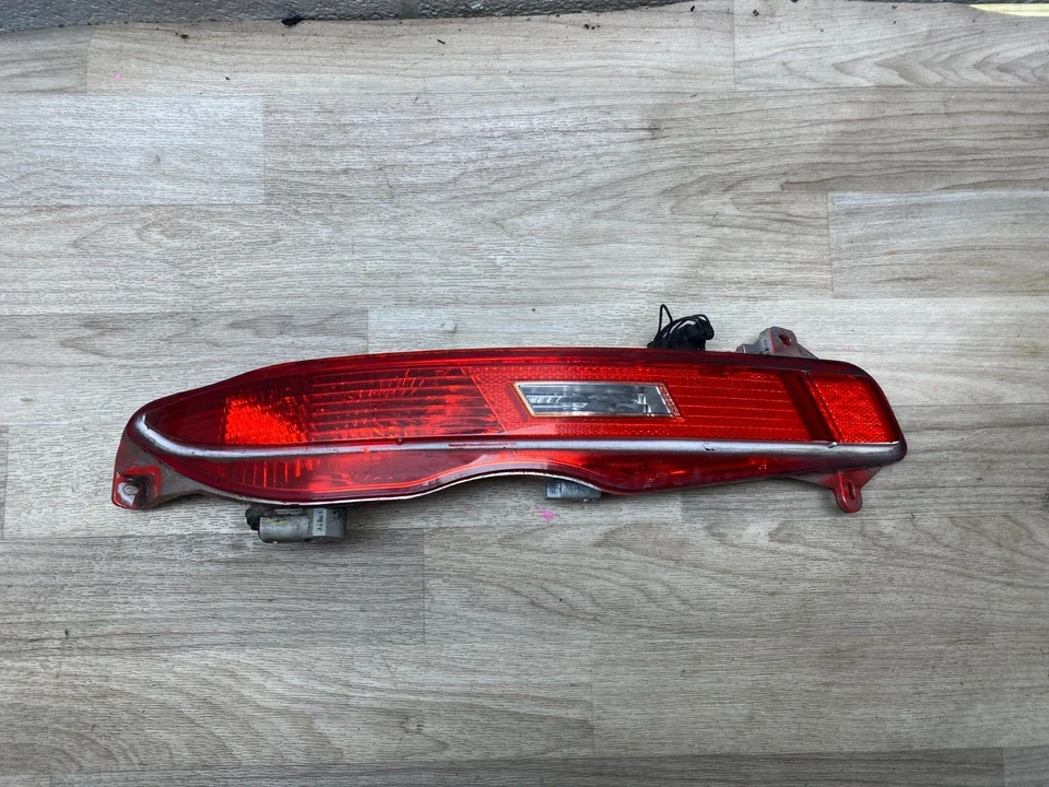 LUZ MARCADORA PARACHOQUES TRASERO IZQUIERDO BMW 650I 650CI 645 M6 OEM Foto 1 de 4