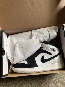Nike Air Jordan 1 Mid SE Diamond GS Talla 6Y Blanco Negro DN4321-100 Tenis Nuevas - Imagen 1 de 5