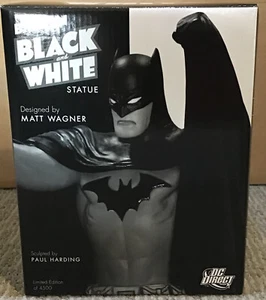 Statua DC Direct Batman Bianco e Nero - Matt Wagner #254 1° Edizione - Foto 1 di 8