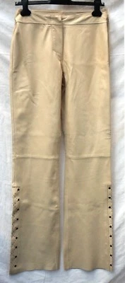 Lammnappa Lederhose 38 Bootcut creme Applikationen Nieten HEINE Leder Hose - Bild 1 von 4
