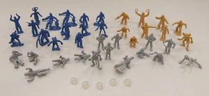 1950s Marx Tom Corbett Space Academy Figures & Aliens (38) with Helmets (5) - Picture 1 of 15
