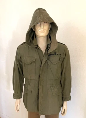 VINTAGE ORIGINAL WW2 GI US ARMY M1943 FIELD JACKET WITH HOOD (36 SHORT) - Image 1 of 4