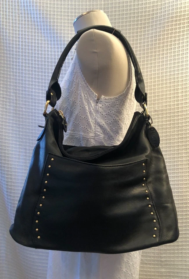 Bolso de Mano/Bolso Rolfs, Frontal Tachonado, Cuero Negro Suave, Liso Foto 1 de 4