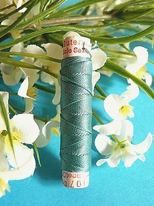515B / Beautiful Coil Pure Wire Silk Drawstring Gutermann Turquoise N°107 - Picture 1 of 1