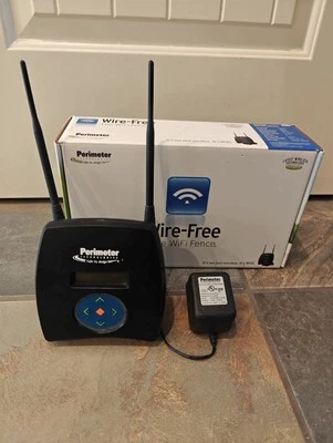 Sistema inalámbrico de valla para perros Perimeter PWF-100 estación base WiFi Foto 1 de 3