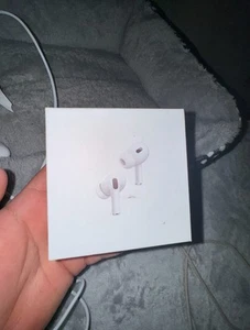 AirPods Pro 2nd Generation with MagSafe Wireless Charging Case (USB-C) - Picture 1 of 1