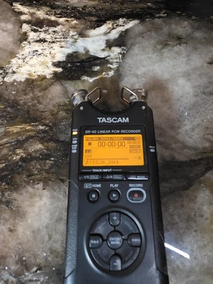 TASCAM DR-40 Linear PCM Digital Recorder - Image 1 of 2