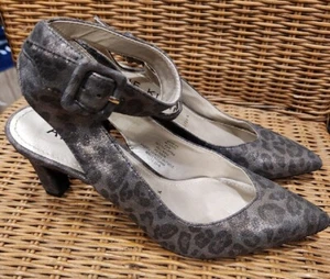 ANNE KLEIN Women's Size 8.5 M High Heels Strappy Shoes AKKAISA Animal Iflex - Picture 1 of 8