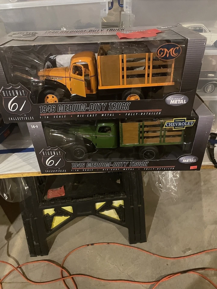 1946 Medium Duty Truck 1:16 Scale Highway 61 brand new, never opened - Image 1 of 1