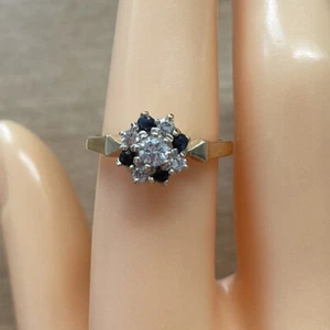 Cluster-Ring 9 kt Gelbgold Saphir & Diamant, UK-Größe O, EU-Größe 54 1/2 - Bild 1 von 6