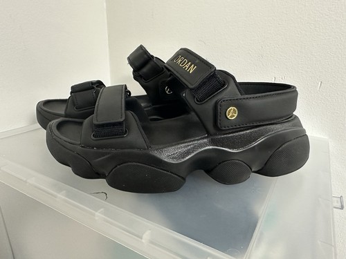 NIKE Jordan Deja sandali donna FN5036 001 nero oro metallizzato taglia 7