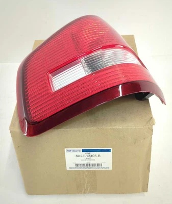 New OEM genuine Ford Tail Light Lamp 2007-2010 Explorer Sport Trac 8A2Z-13405-A - Image 1 of 4