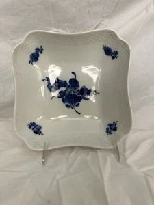 Royal Copenhagen Blue Flower Braided bowl Model number 10/8063 8.5" - Picture 1 of 7