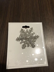 New Silvertone Clear Rhinestone Snowflakes Brooch pin xmas B74 - Picture 1 of 12