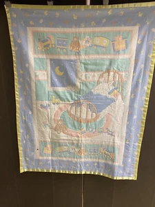 Manta de cuna de bebé Sleeping Bunny de colección hecha a mano con ribete de satén - Imagen 1 de 22