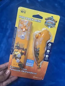 PowerA SKYLANDERS GIANTS Pro Pack Mini Nintendo Wii/WiiU Controller Set SIGILLATO - Foto 1 di 2