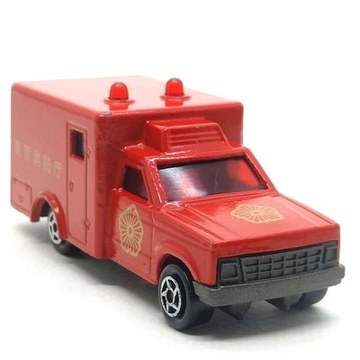 Majorette Ford Ranger - Ambulancia Tokio roja 1/60 (3") sin paquete Foto 1 de 4