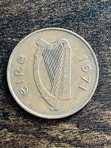 1971 Ireland Two 2 Pence Actual Coin TB2124* - Picture 1 of 2