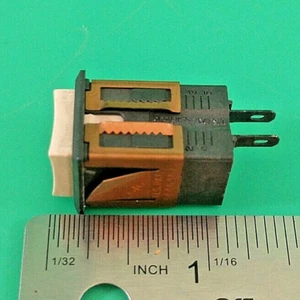 SWITCHCRAFT BXR-051  SQUARE PUSH BUTTON   250mA 110AC/28DC WHITE - Picture 1 of 4