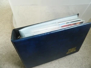 AUSTRALIA 2000s "PRESTIGE" TYPE BOOKLETS COLLECTION IN ALBUM (42 BOOKLETS) - Picture 1 of 24