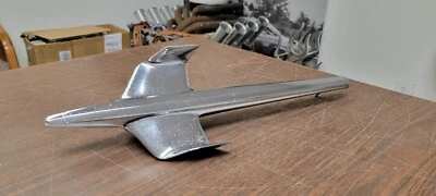 VINTAGE 1954 Chevrolet Hood Ornament Emblem Hot Rod Gm Oem 3705035  - Image 1 of 4