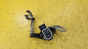 SENSOR NIVEL FARO XENÓN DELANTERO BMW 1 E88 118D 120i MSPORT CONVERTIBLE 07-13 - Imagen 1 de 7