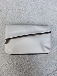 Qatar Airways First Class Amenity Kit Damen - Bild 1 von 11