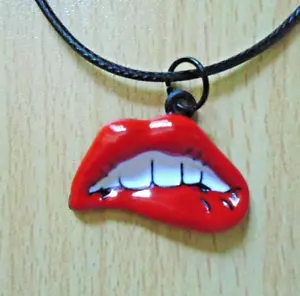 Red Mouth Necklace Big Lips Pendant Sexy On Black Leather Cord Summer Holiday UK - Picture 1 of 6