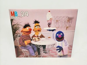 VINTAGE  MILTON BRADLEY SESAME STREET 24PC PUZZLE New BERT ERNIE GROVER #4670-10 - Picture 1 of 5