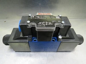 Válvula Rexroth 4WE 6 U62/EW110N9DA/V/62 120V R978891699 - Imagen 1 de 3