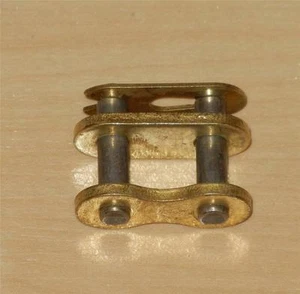 530 ORO Estándar Cadena de Accionamiento de Motocicleta Eslabón Maestro Extra para Cadenas que Vendemos - Imagen 1 de 1