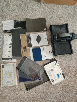 Sizzix BIG SHOT Stampin' Up! Die Cutting Embossing Machine Black Portable BUNDLE - Image 1 of 4