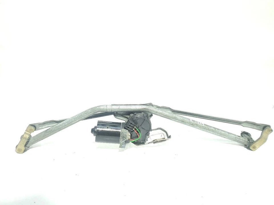 2003 Volkswagen Eurovan OEM Windshield Wiper Motor - Image 1 of 4