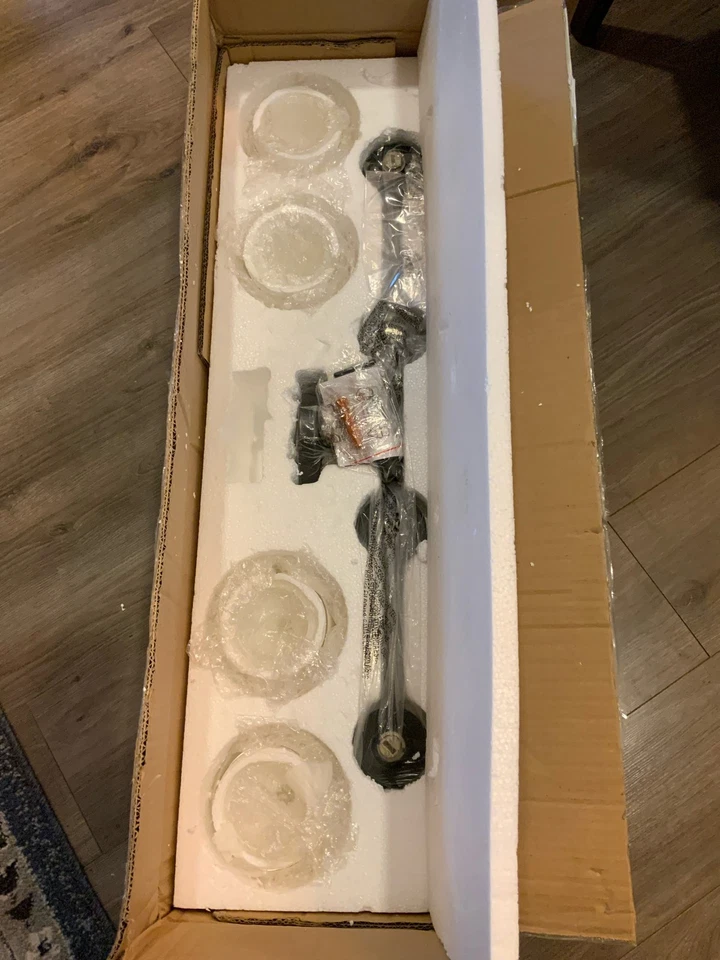 Tocador de baño Innovations negro mate de 4 luces, vidrio esmerilado de 30,75" de ancho, El Cairo Foto 1 de 1