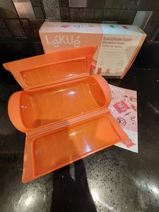 LEKUE MICROWAVE RED SHALLOW STEAM COOKER CASE VEG FISH QUICK EASY HEALTHY - Picture 1 of 4
