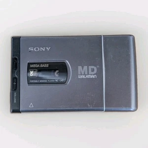 Sony Walkman MD-E40 Lettore Minidisco Portatile *LEGGI* - Foto 1 di 8
