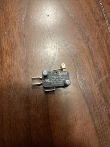 Acorn Chairlift Stairlift Superglide 120/130 Safety Limit Switch TMV104-C - Picture 1 of 3