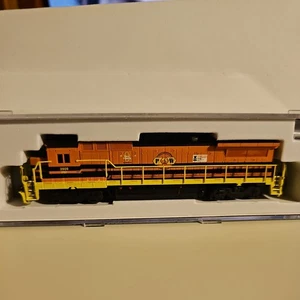 Atlas N GE B40-8 Dash 8-40B Providence & Worcester PW #3909 DCC/SND LED 40005173 - Picture 1 of 2