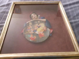 PLACA COLECCIONISTA DISNEYS EDICIÓN LIMITADA BLANCO NIEVE Y SIETE ENANITOS ENMARCADA - Imagen 1 de 2