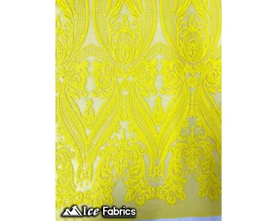 Tela de lentejuelas amarillas damasco por yarda sobre malla eléctrica de spandex amarillo Foto 1 de 4