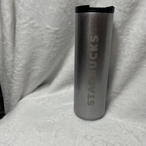 Bicchiere Starbucks D isolato da parete argento grigio glitter acciaio inox 16 oz 2019 - Foto 1 di 11